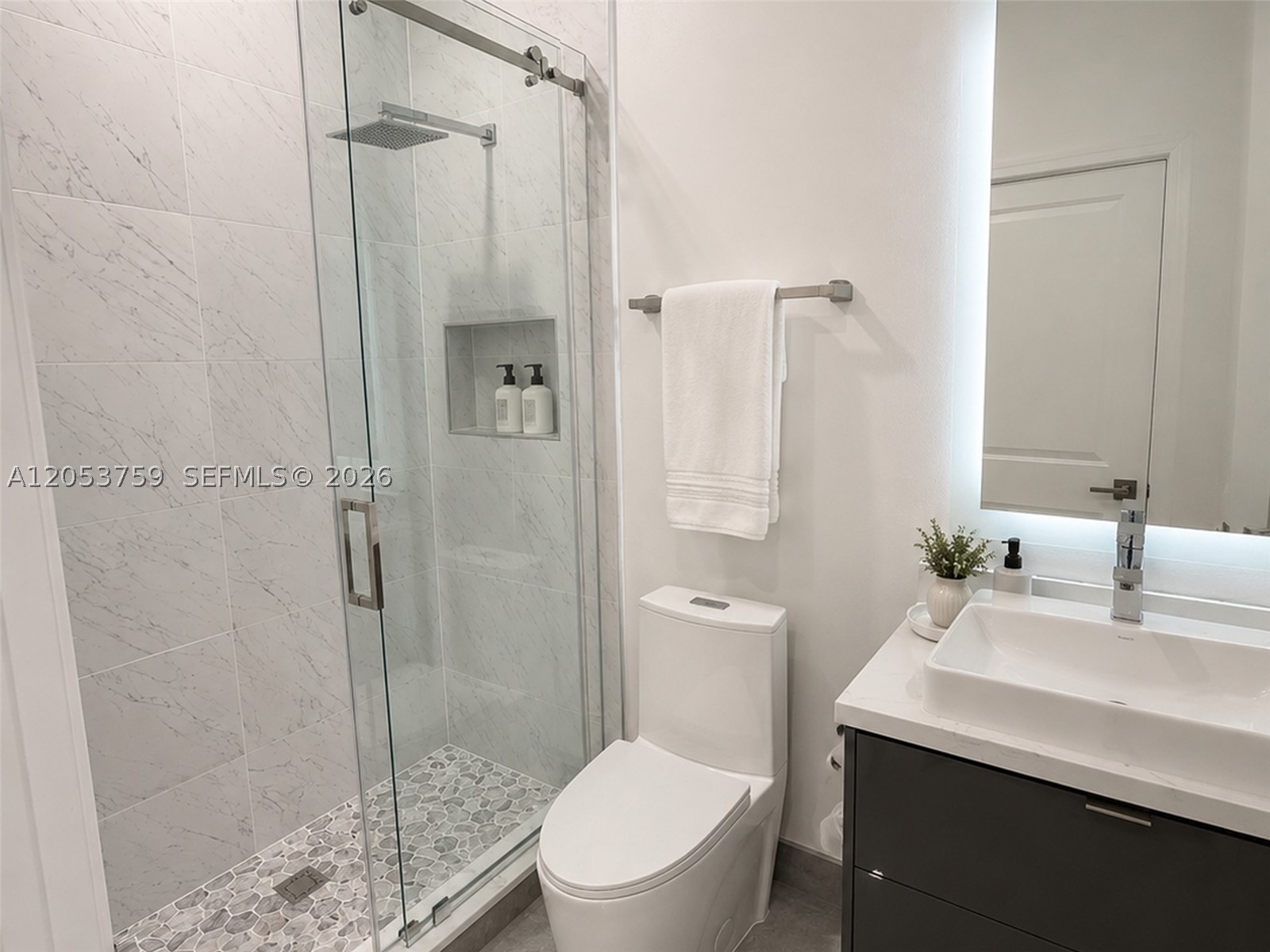 A12053759 Property Photo 15