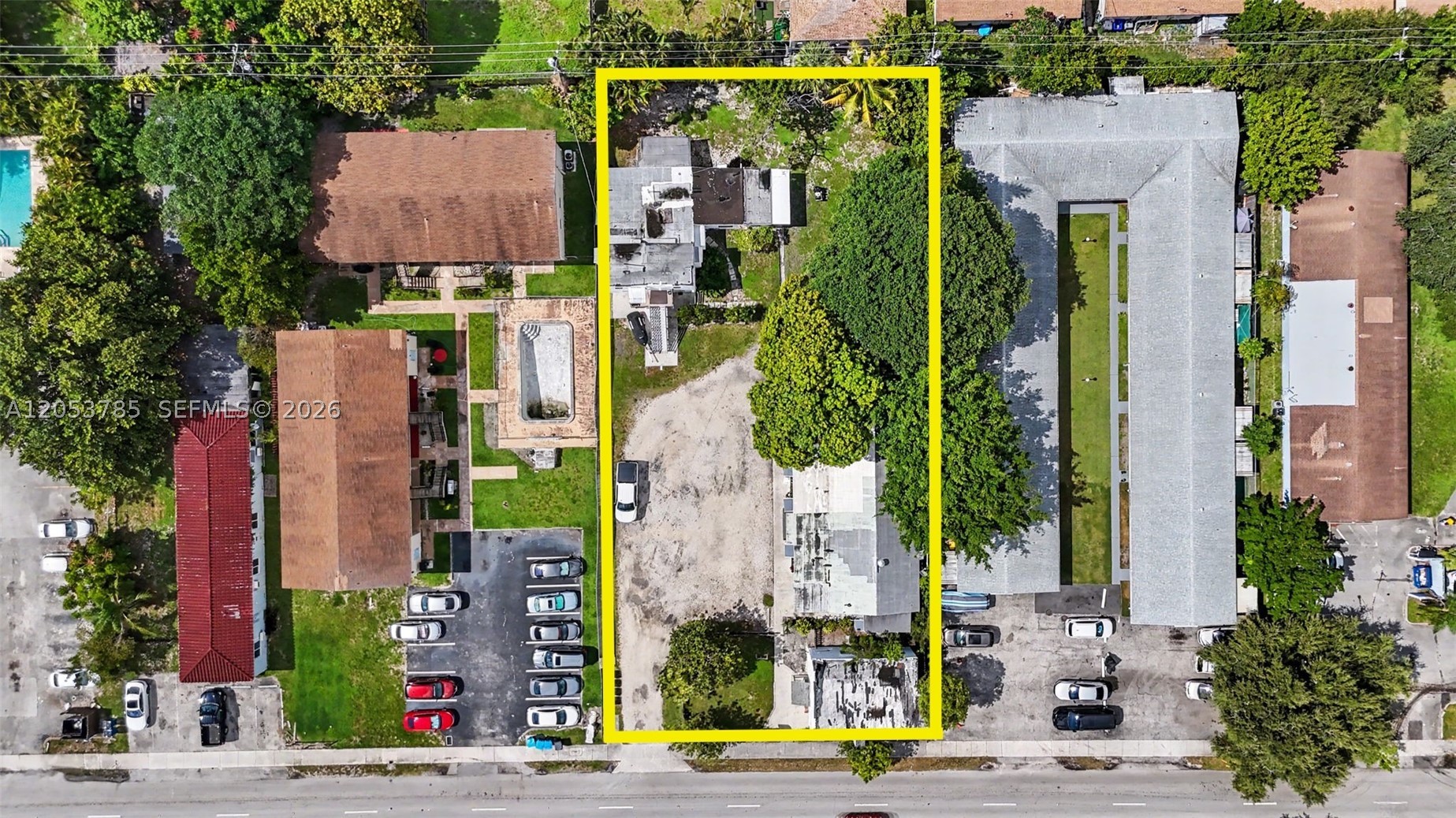 2306 Van Buren St Property Photo 18