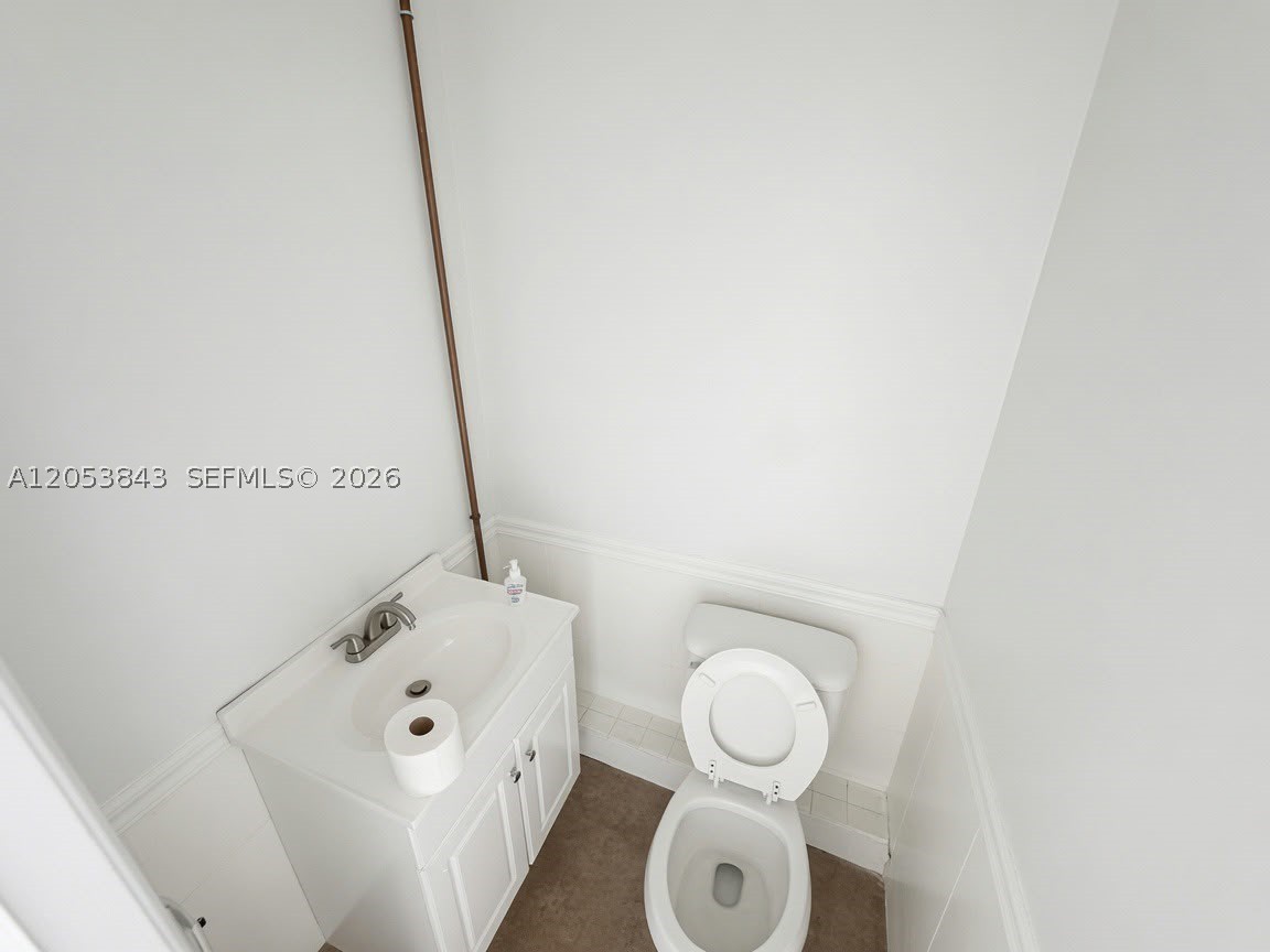 100 Sw 15th St 50 Property Photo 3