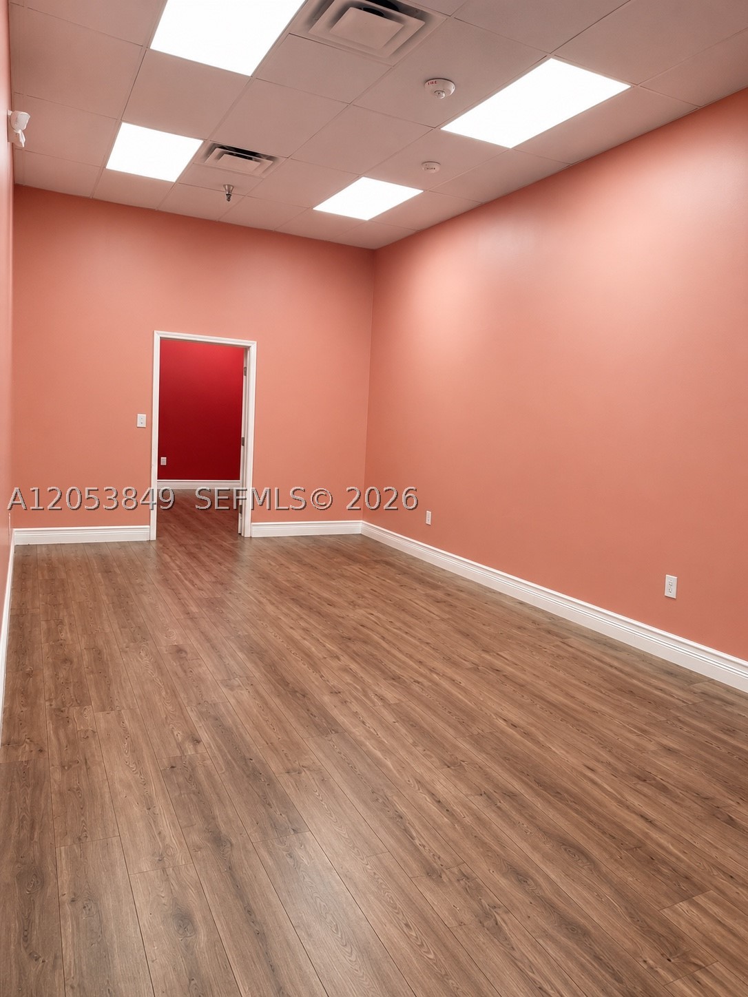 2215 W Hillsboro Blvd 5 Property Photo 5