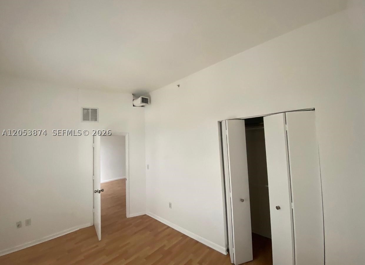 10 Sw South River Dr 802 Property Photo 2