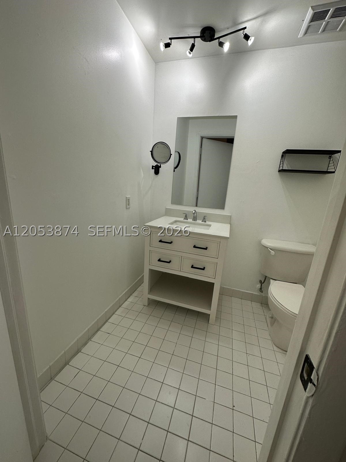 10 Sw South River Dr 802 Property Photo 8