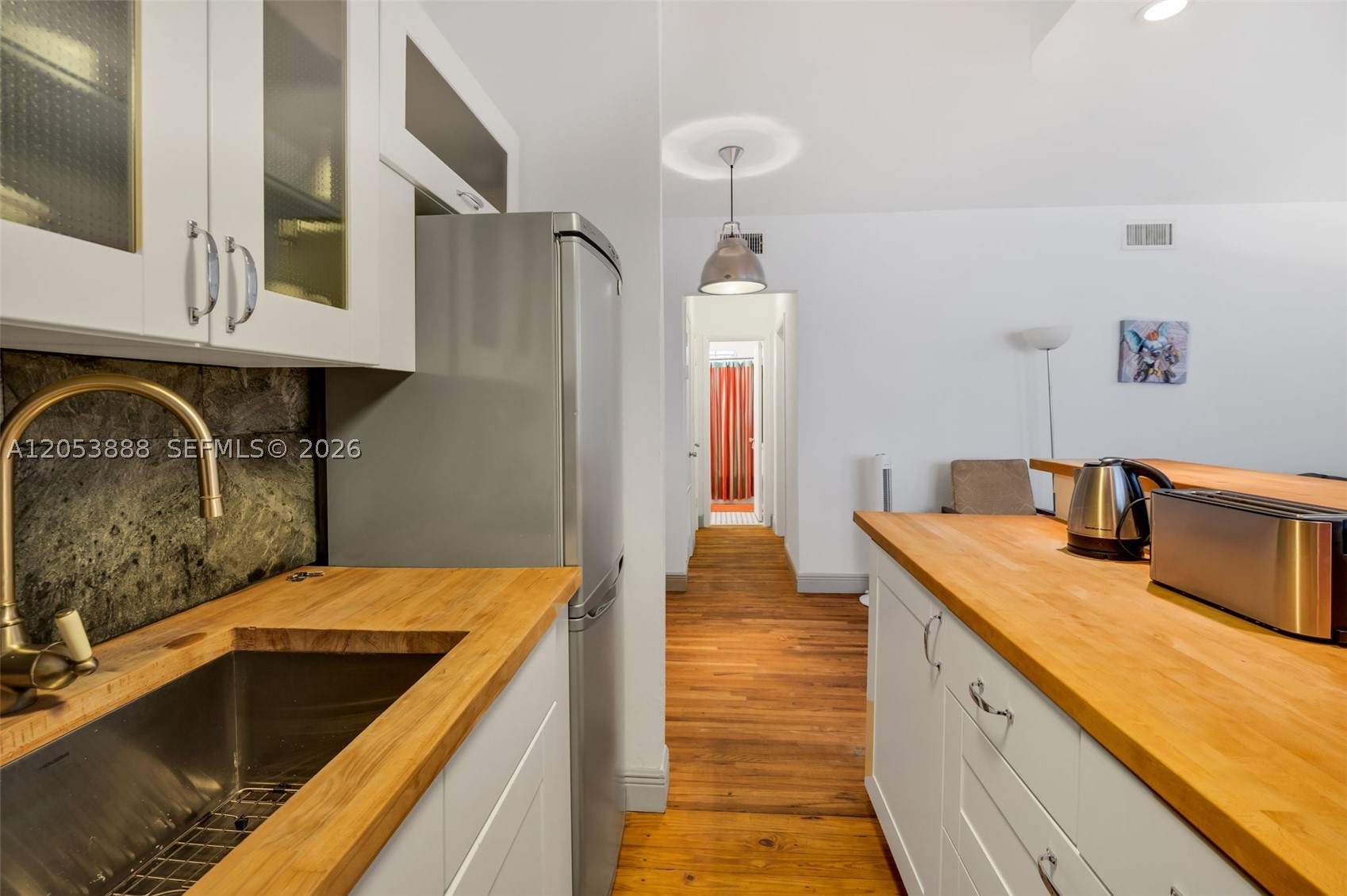 1551 Michigan Ave 12 Property Photo 6