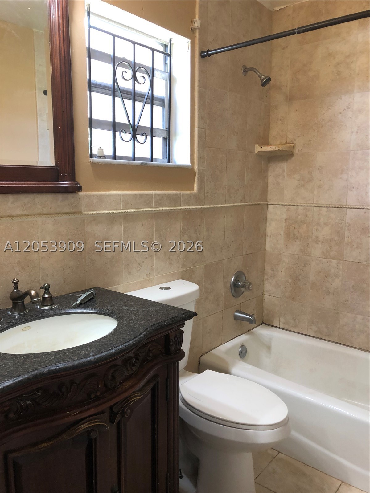 809 Ne 214th Ln 2 Property Photo 10