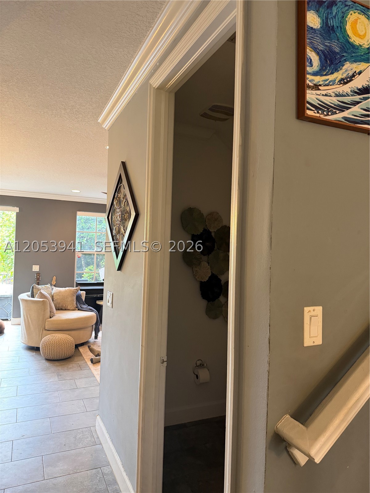 A12053941 Property Photo 12
