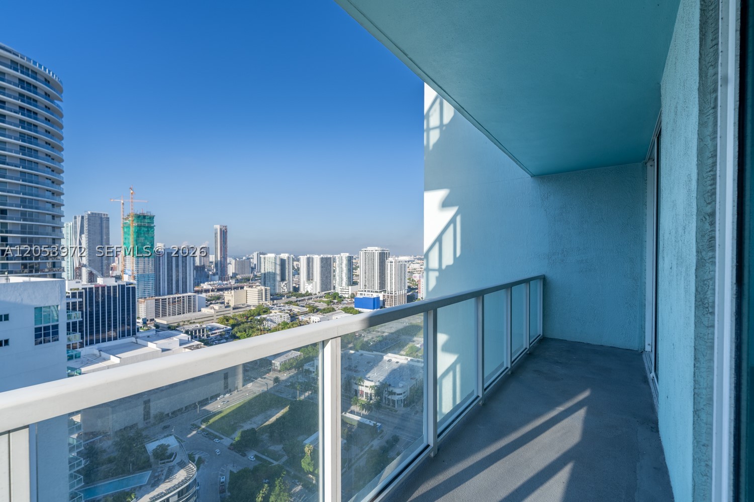 1900 N Bayshore Dr 3809 Property Photo 1