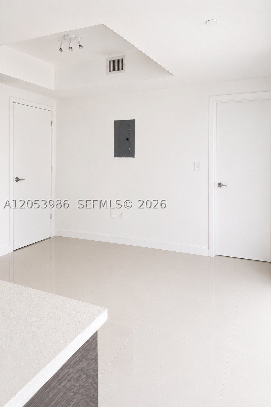 500 Brickell Ave 3200 Property Photo 4