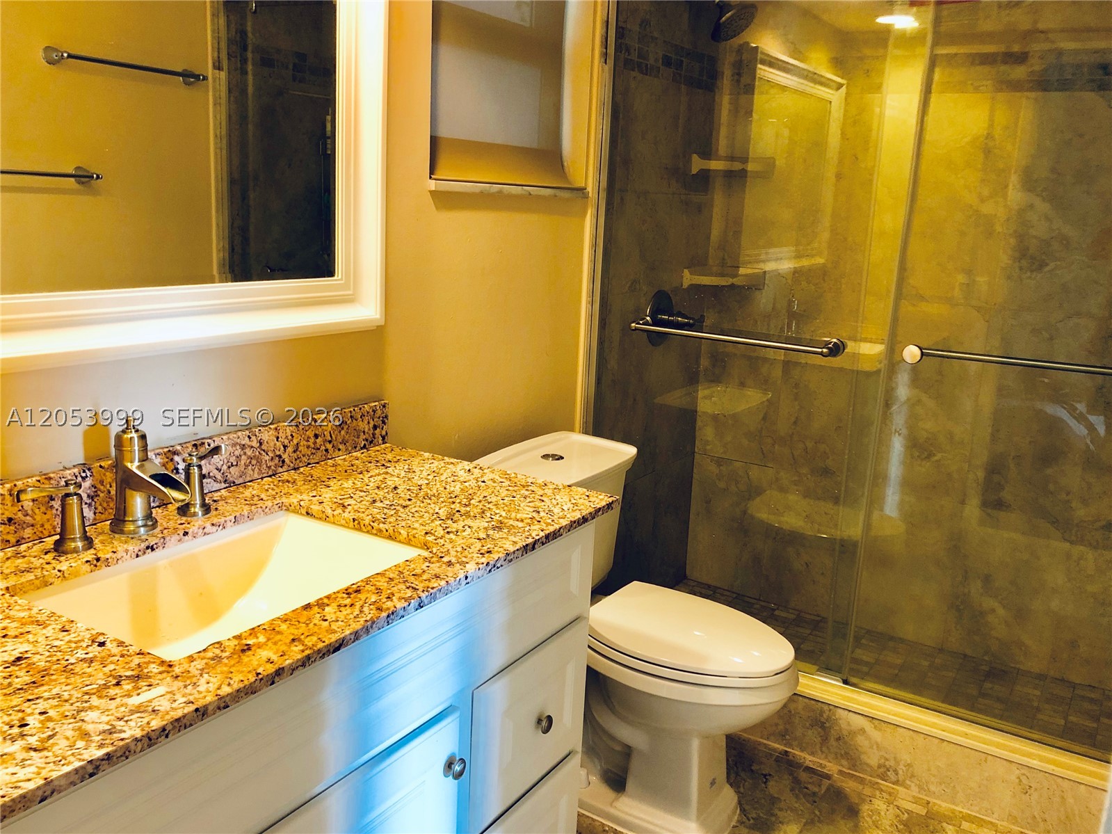 2850 N Palm Aire Dr 404 Property Photo 19
