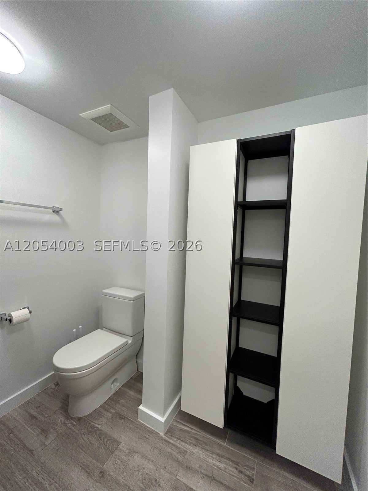 1035 Euclid Ave 27 Property Photo 6
