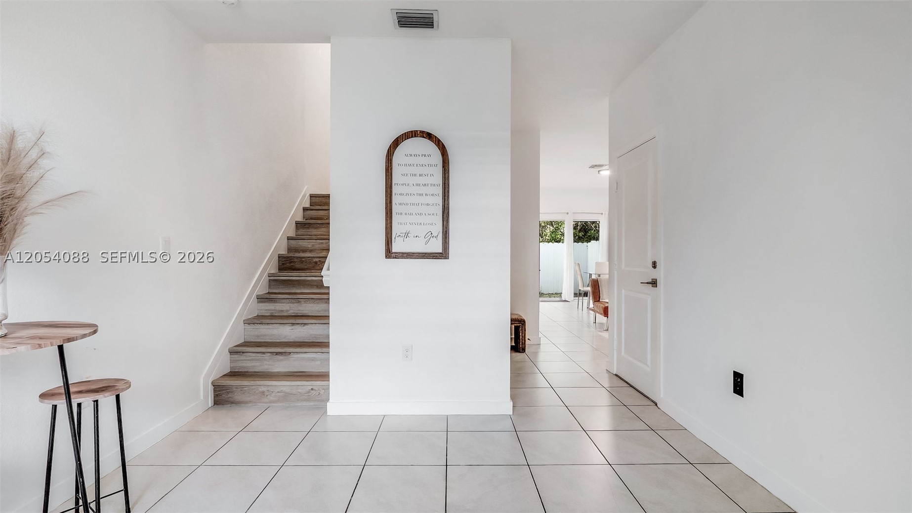 1871 Se 9th Terr Property Photo 6