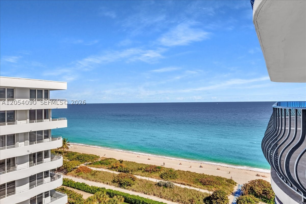 8877 Collins Ave Ph-2 Property Photo 1