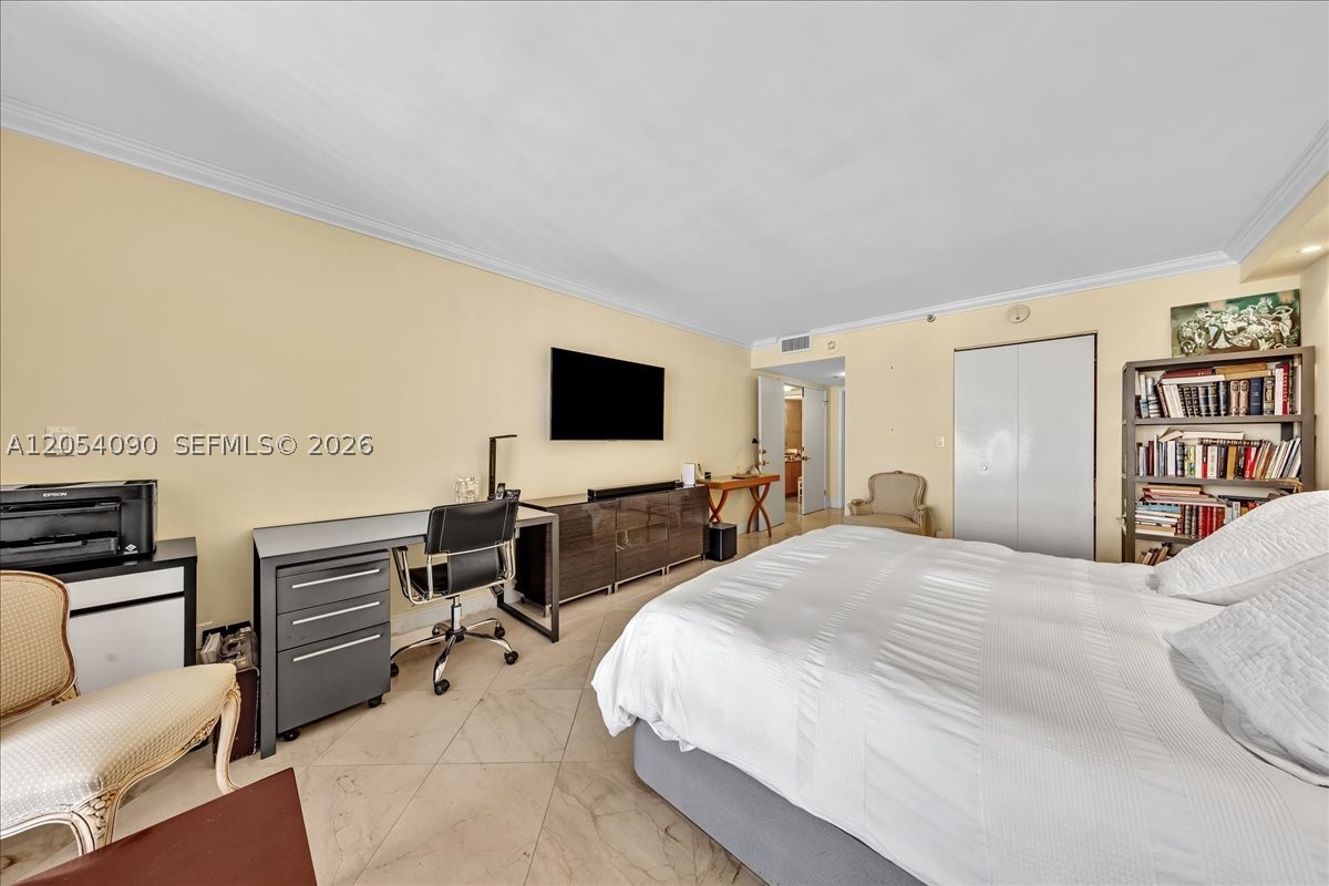 8877 Collins Ave Ph-2 Property Photo 35