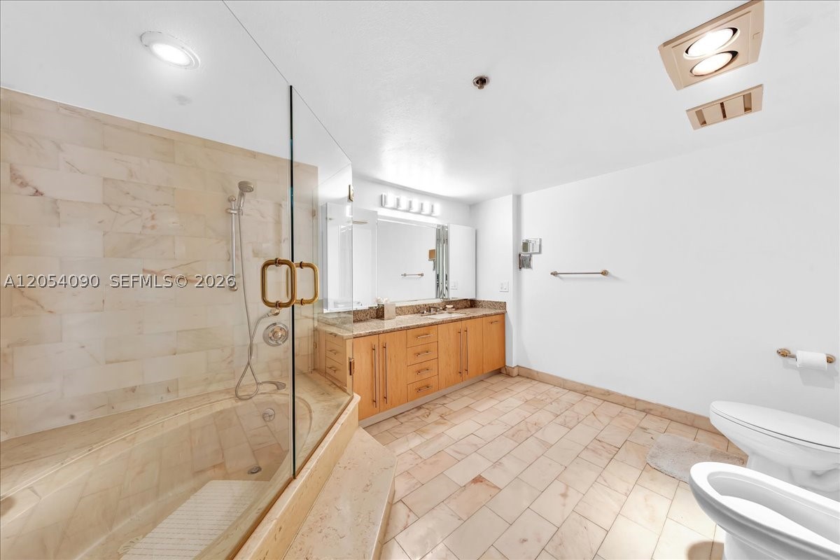 8877 Collins Ave Ph-2 Property Photo 36