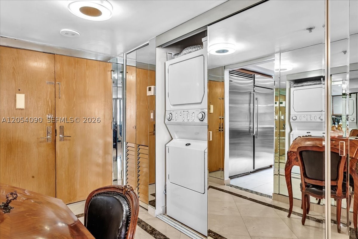 8877 Collins Ave Ph-2 Property Photo 37