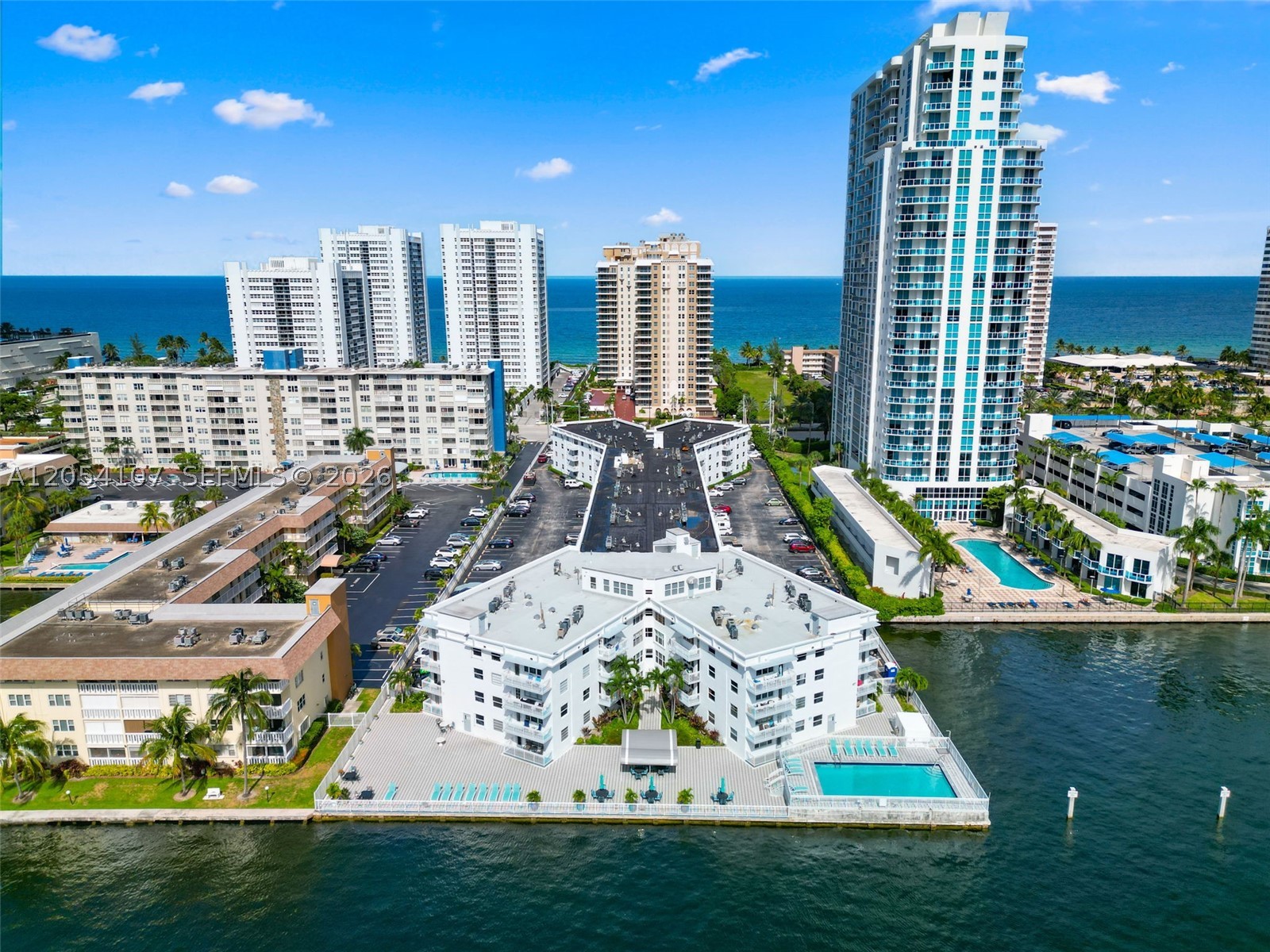 1913 S Ocean Dr 208 Property Photo 1
