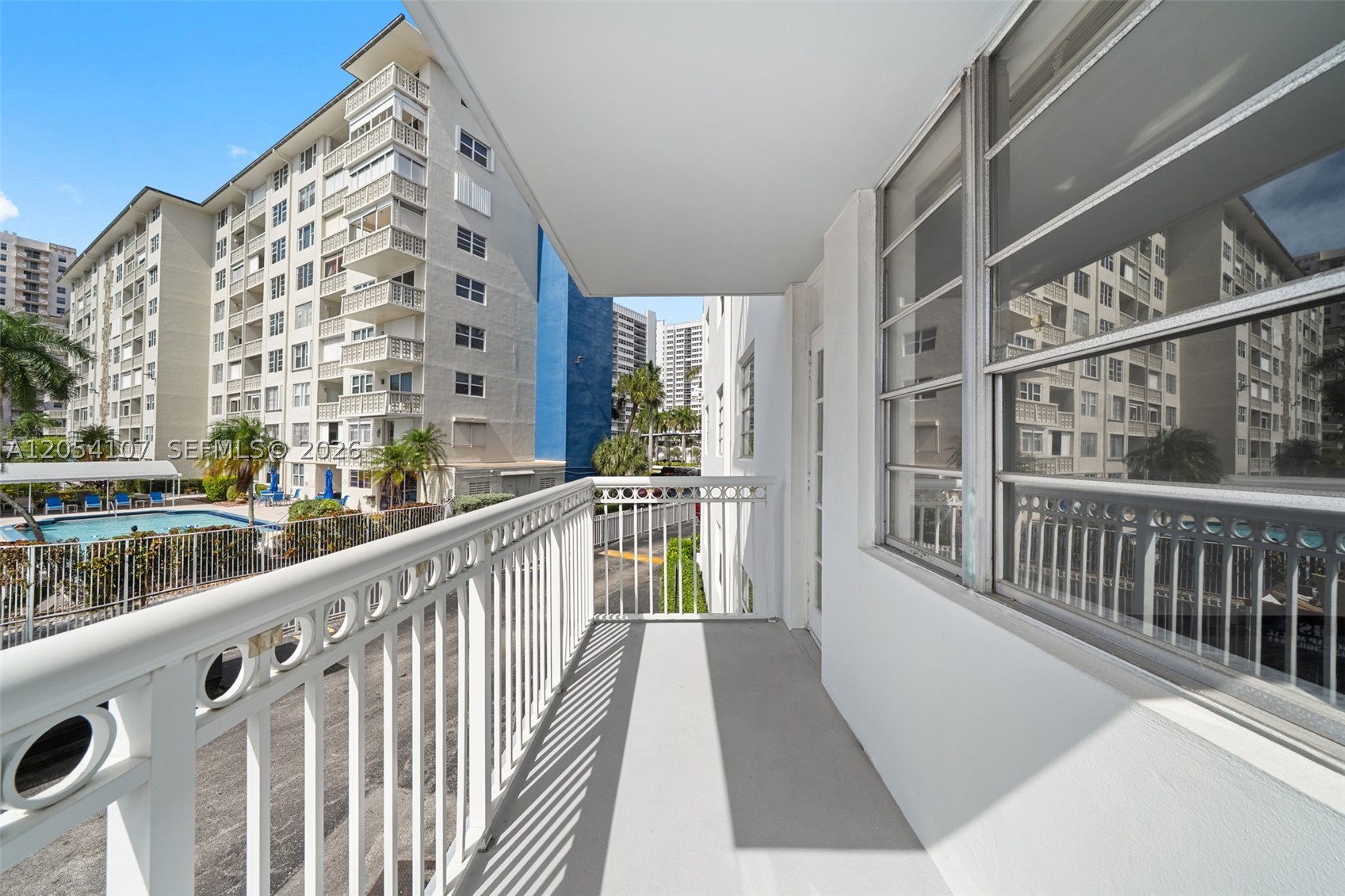 1913 S Ocean Dr 208 Property Photo 17