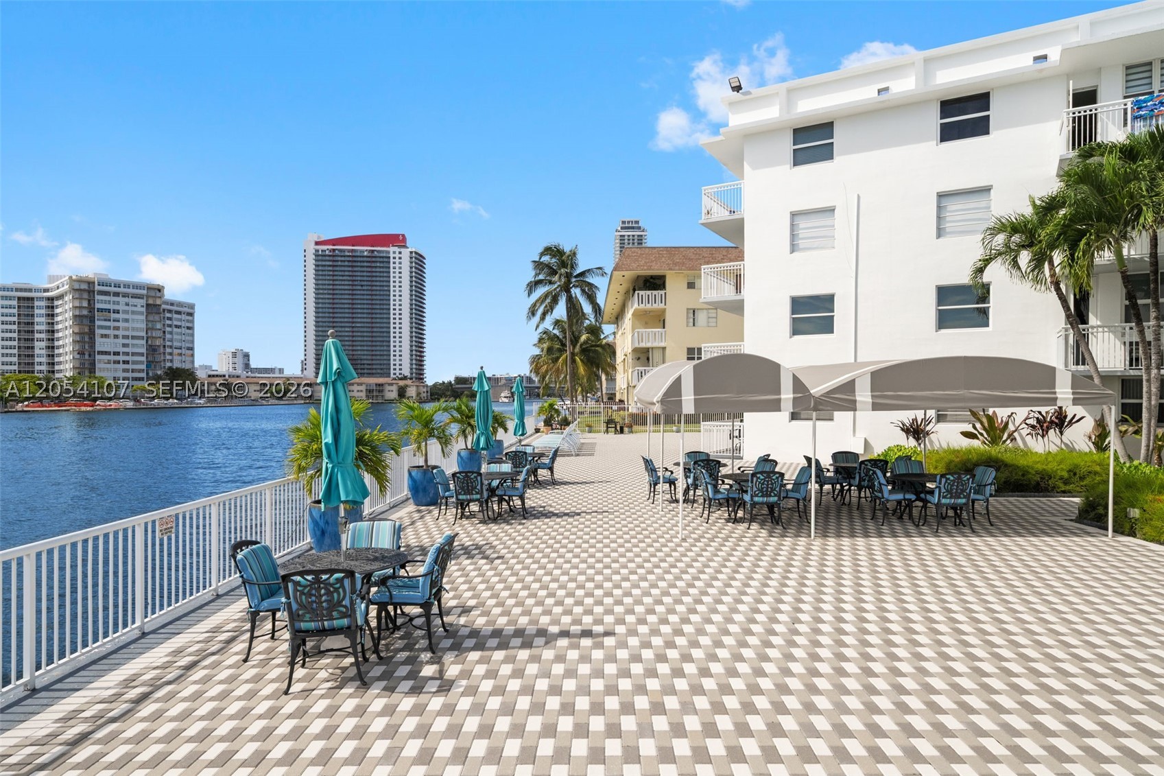 1913 S Ocean Dr 208 Property Photo 21