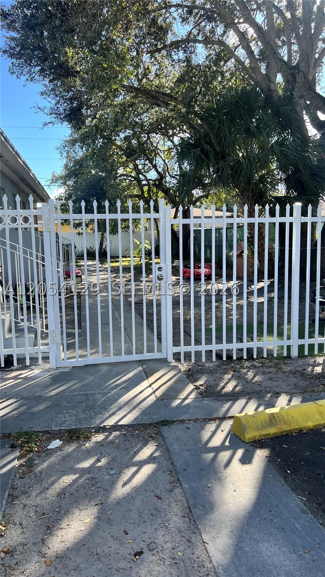 2560 Wilmington St 2 Property Photo 4