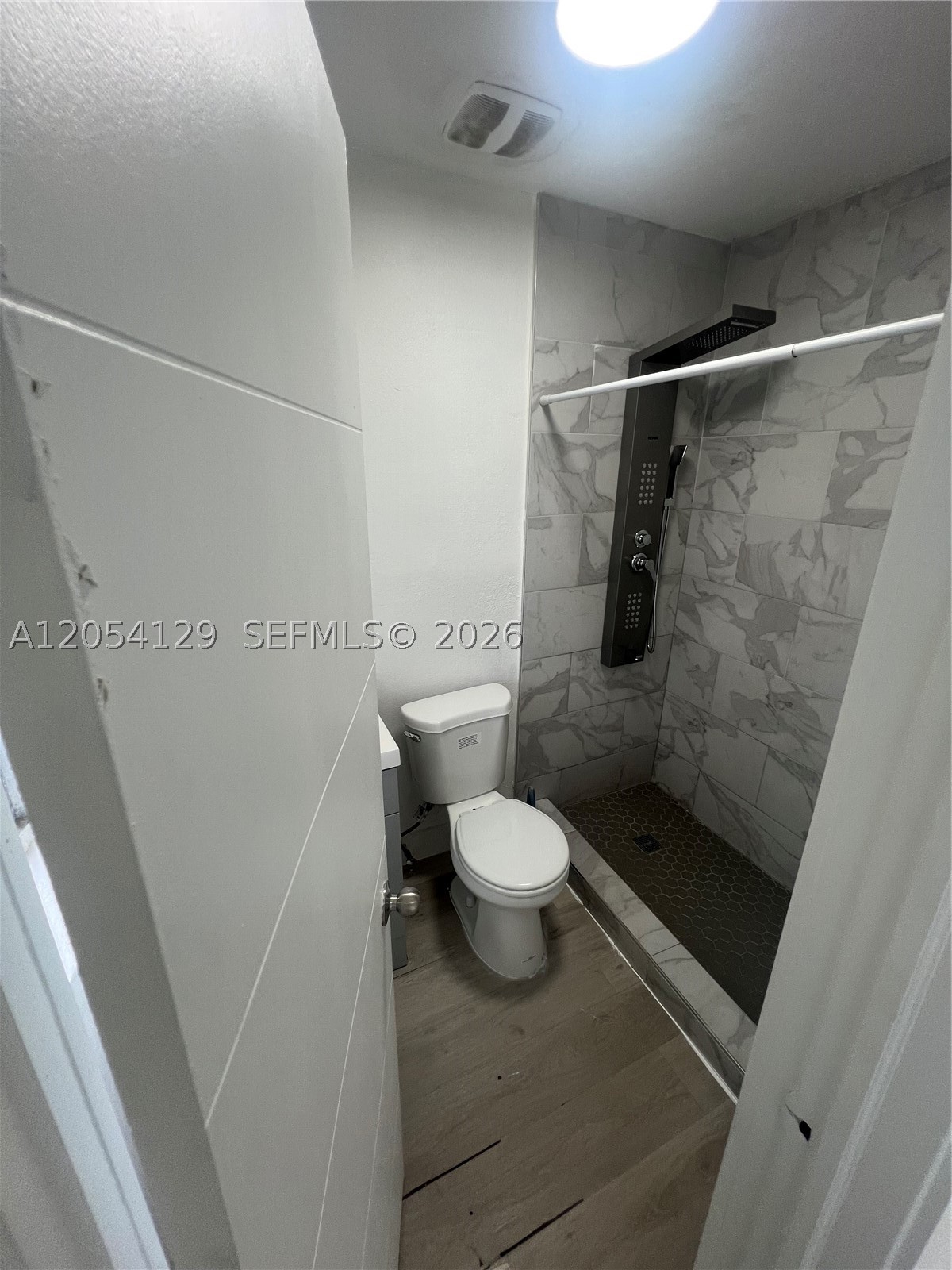 2560 Wilmington St 2 Property Photo 15