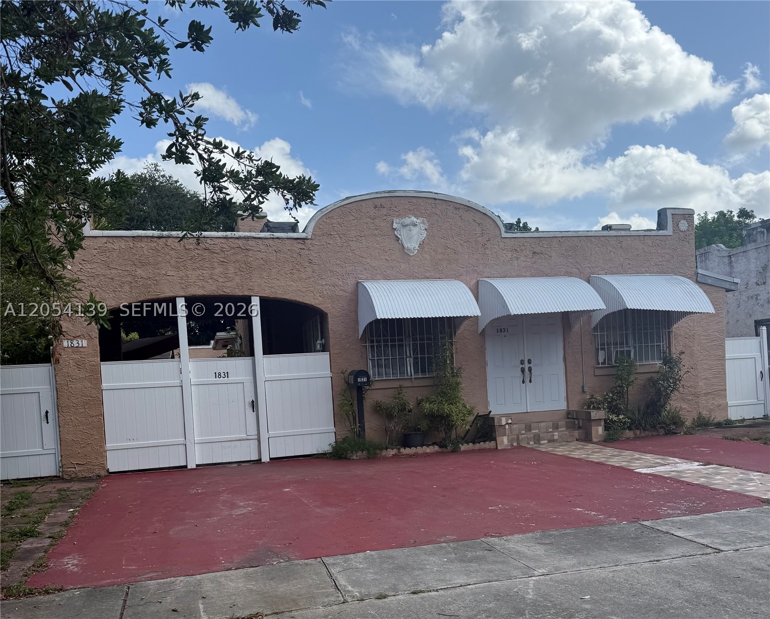 1831 SW 10th St Property Photo 1