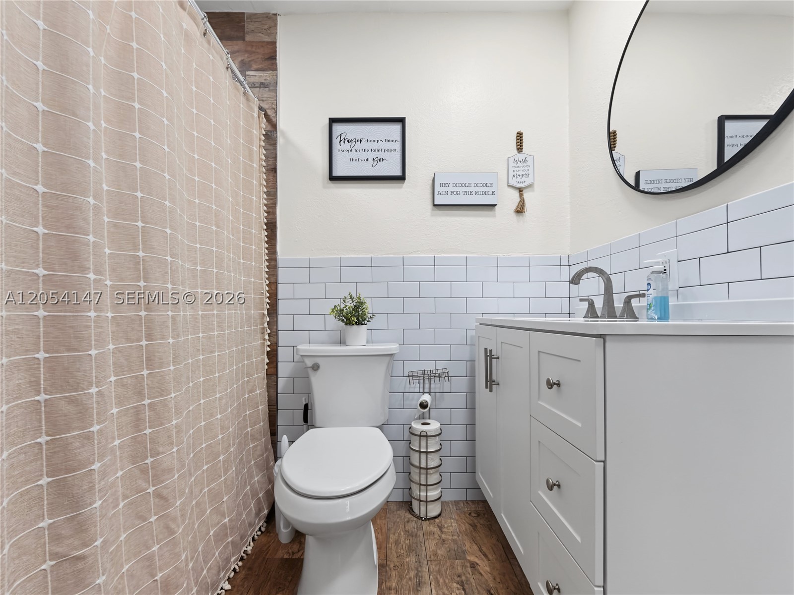 225 Nw 21st St Property Photo 43
