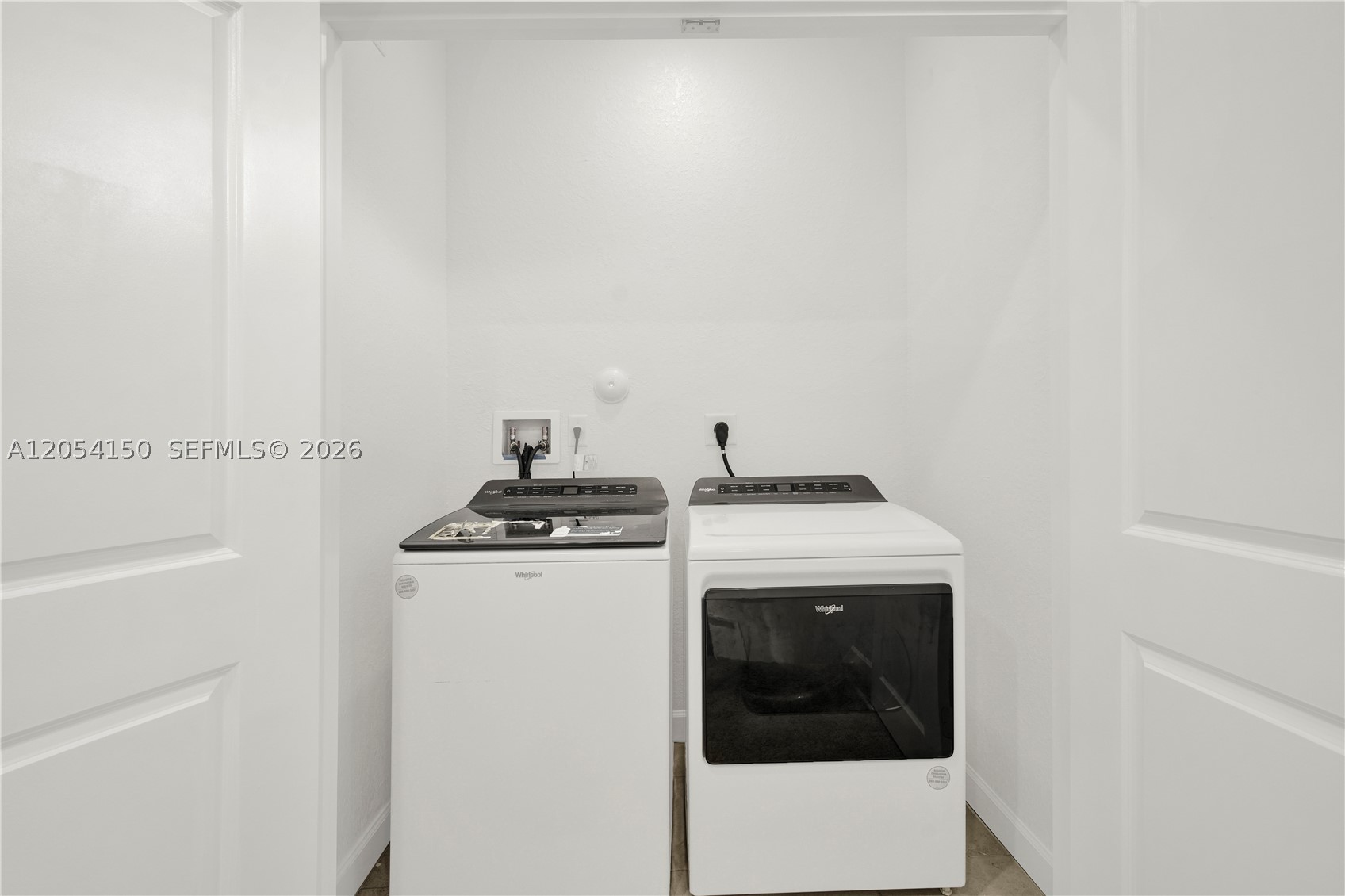 1161 Sw 8th Ave Property Photo 9