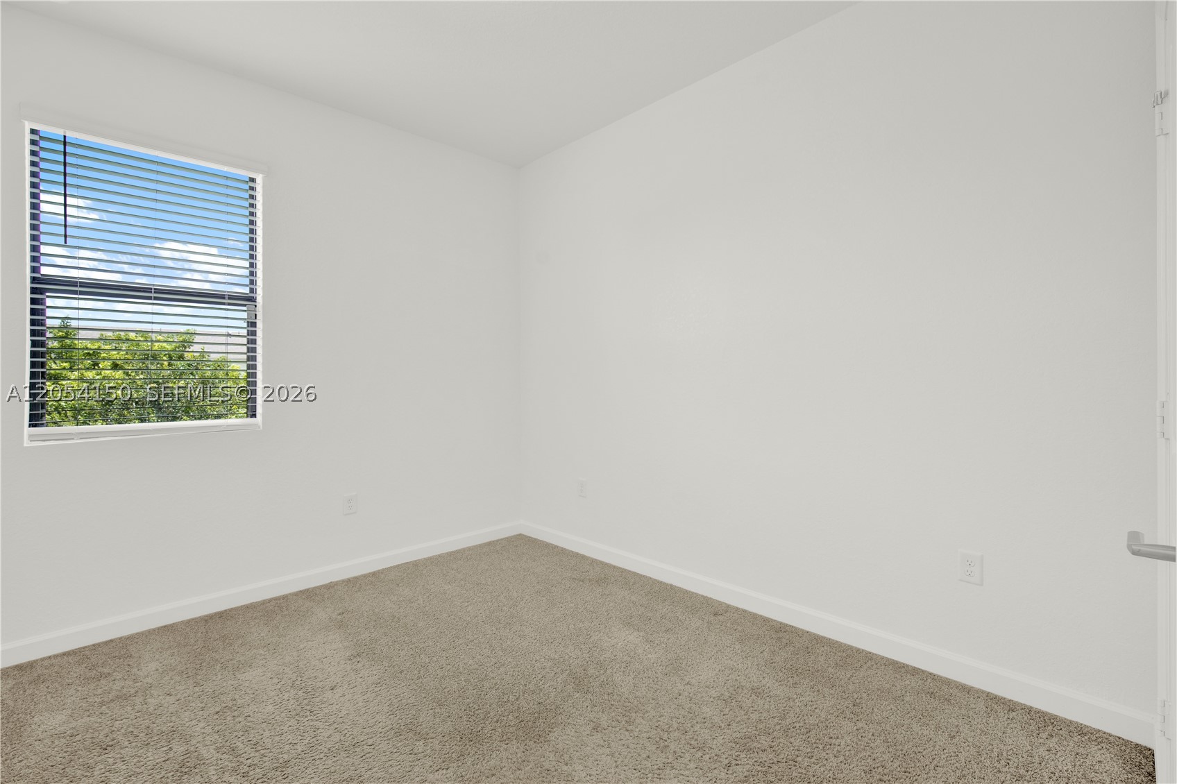 1161 Sw 8th Ave Property Photo 14