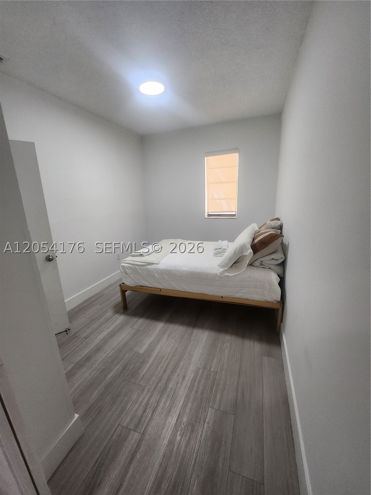 2700 Collins Ave 202 Property Photo 4