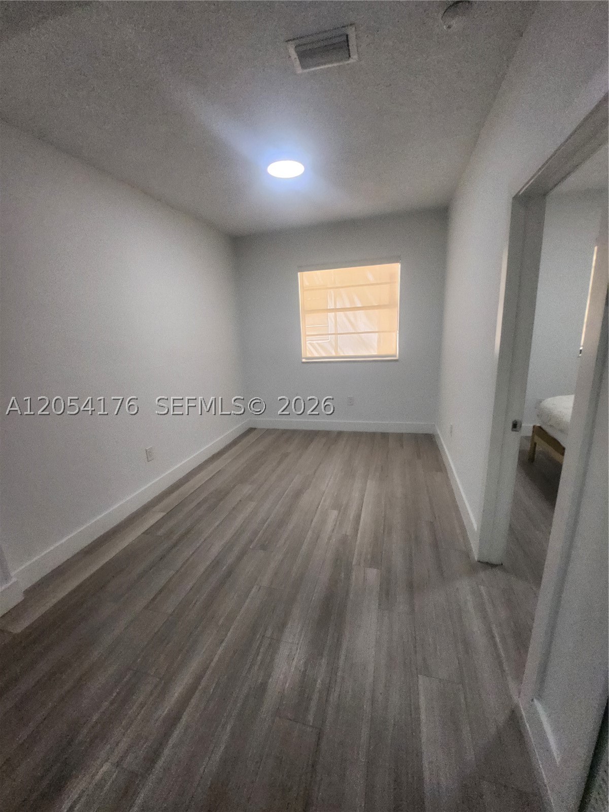 2700 Collins Ave 202 Property Photo 5