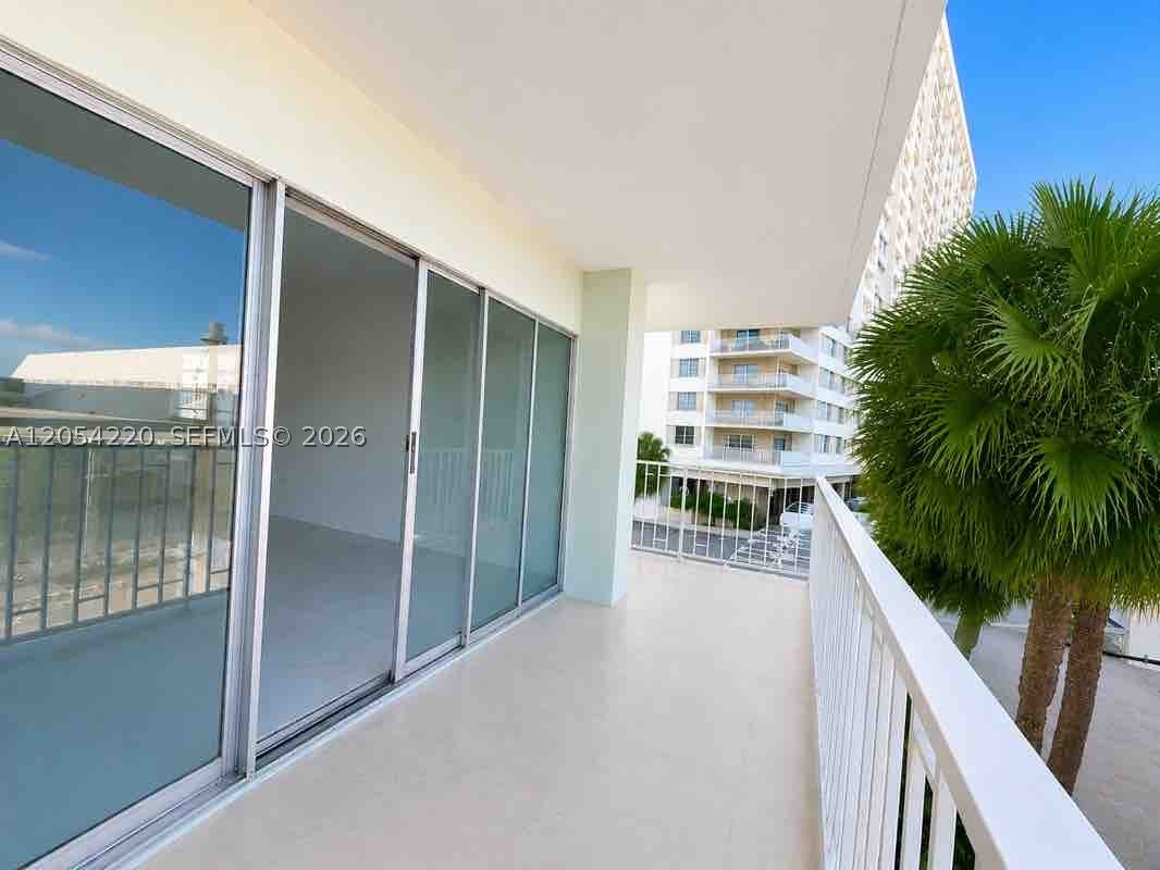 500 Bayview Dr 232 Property Photo 9
