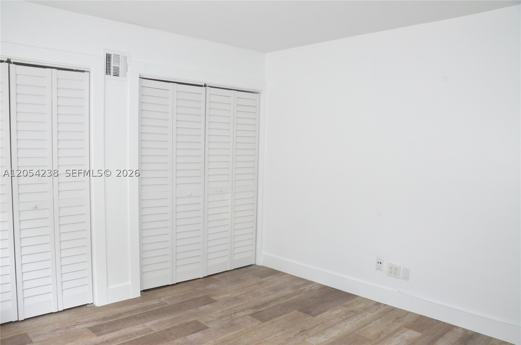 35 Edgewater Dr 104 Property Photo 13