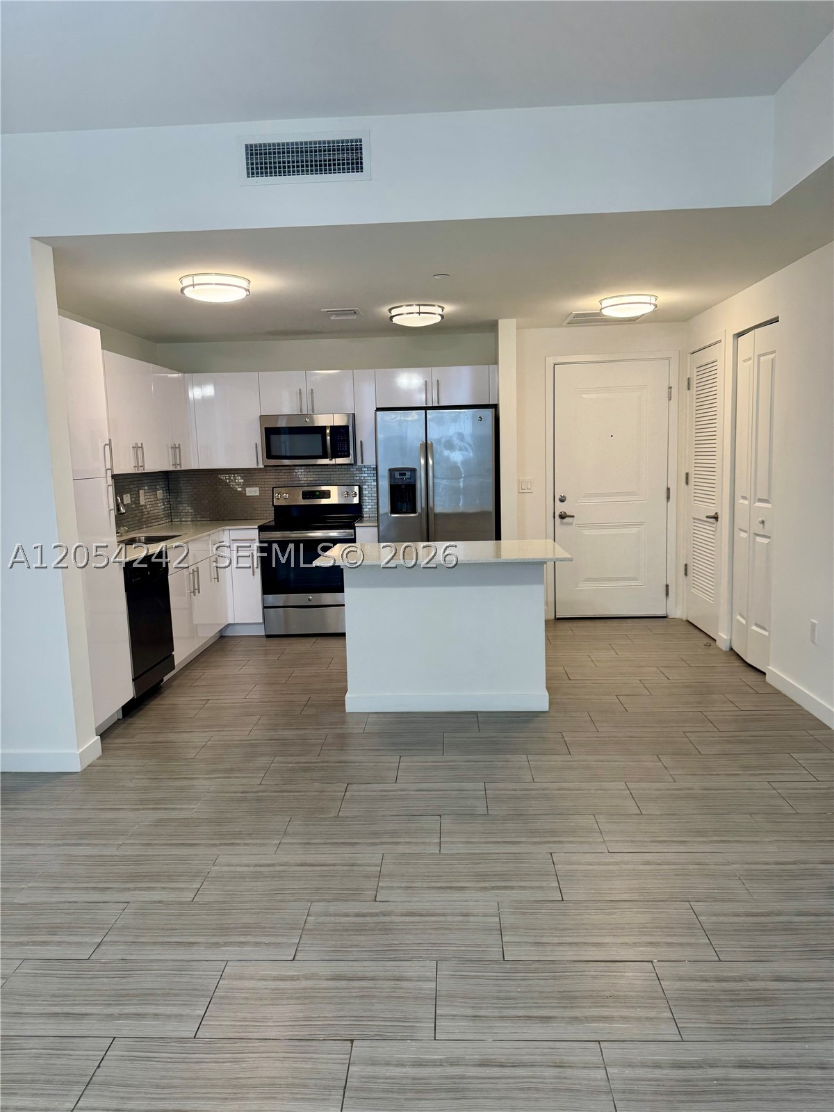 1776 Polk St 705 Property Photo 2
