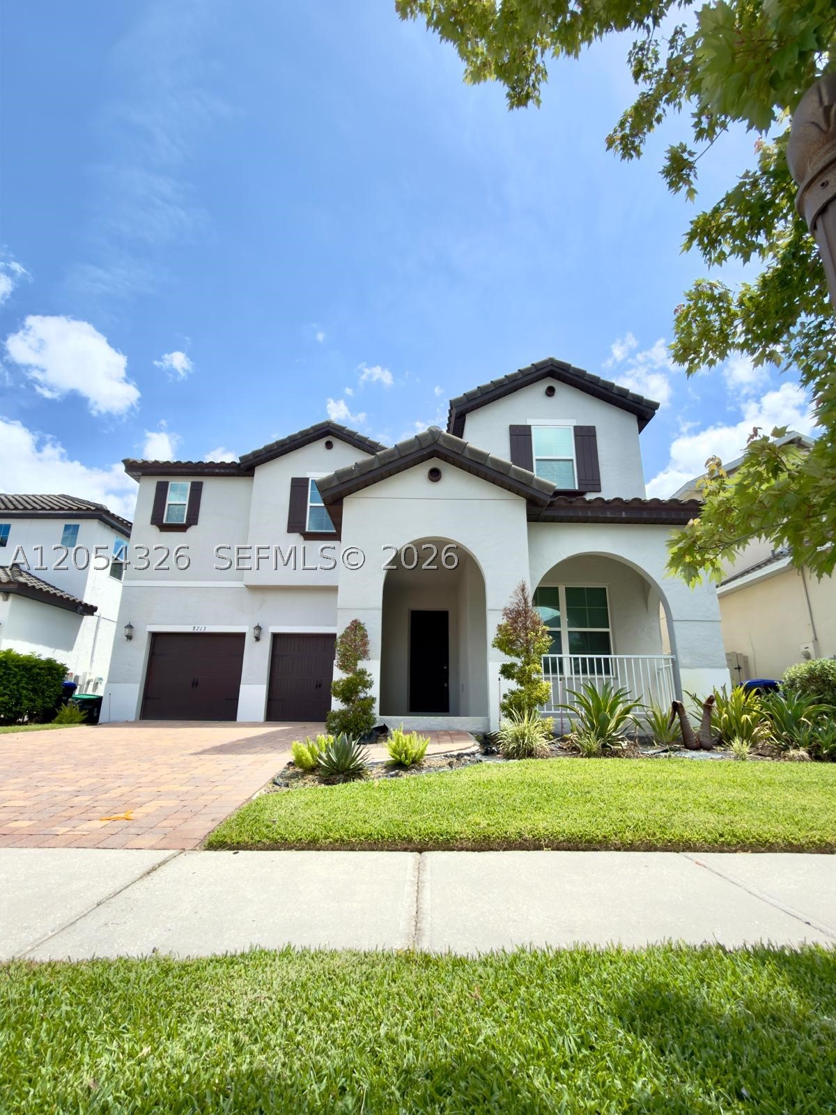 8713 Crescendo Property Photo 3
