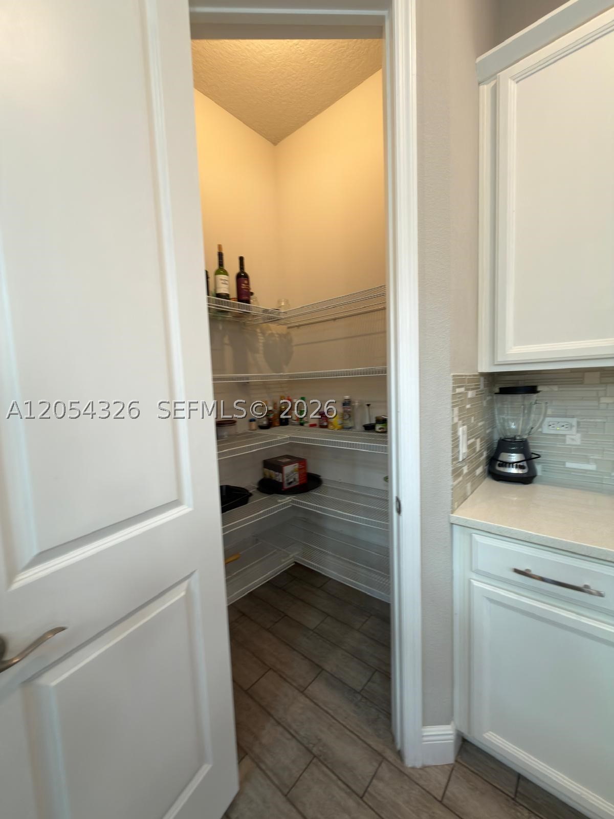 8713 Crescendo Property Photo 7