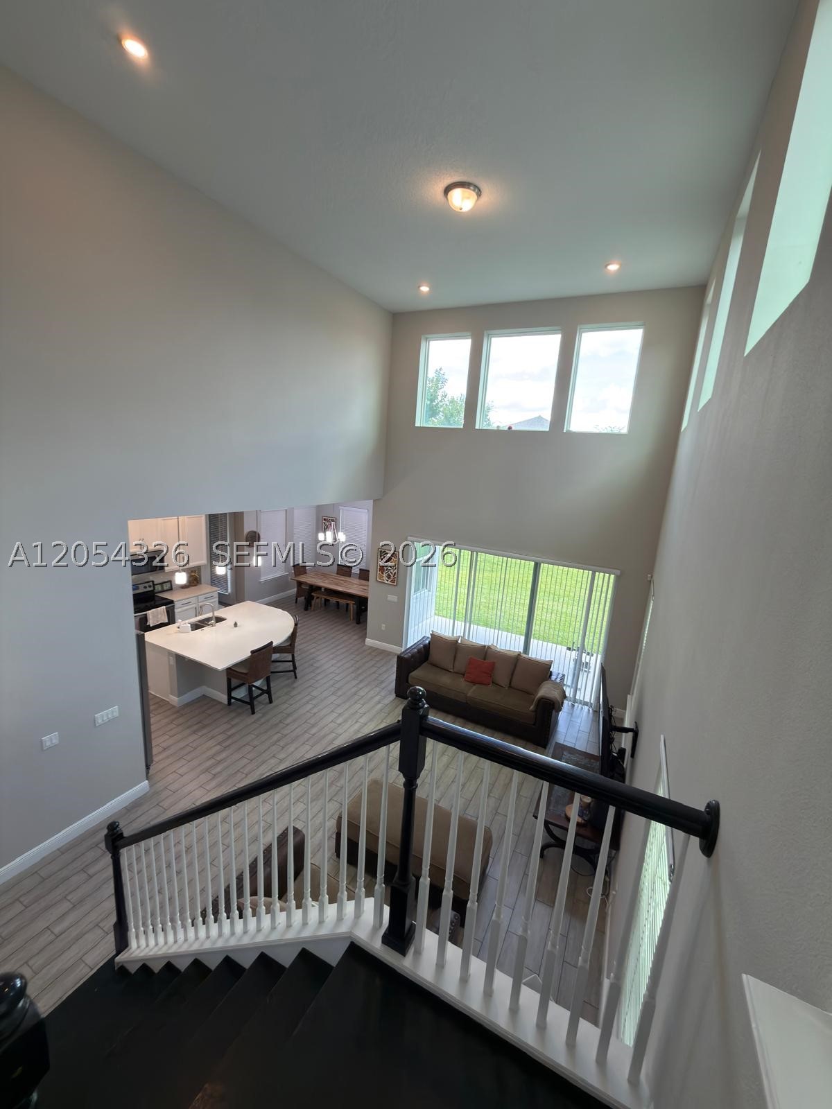 8713 Crescendo Property Photo 9