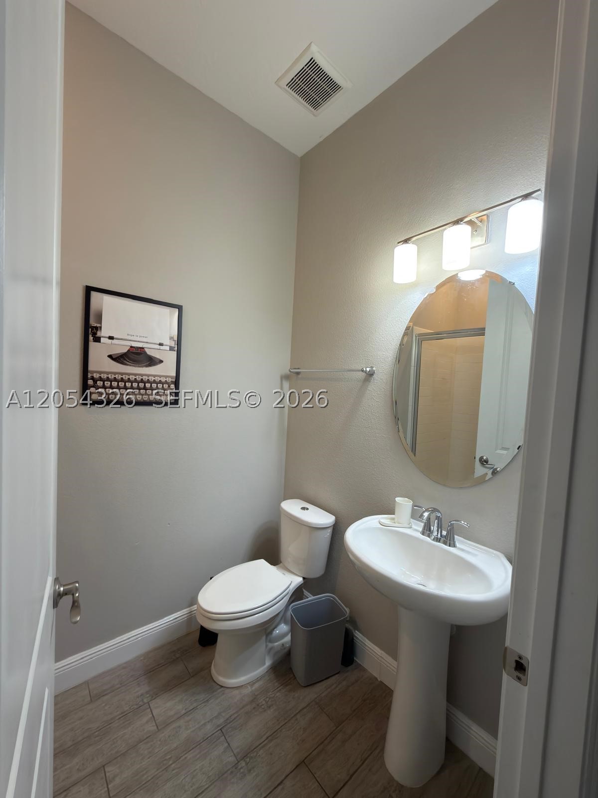 8713 Crescendo Property Photo 11