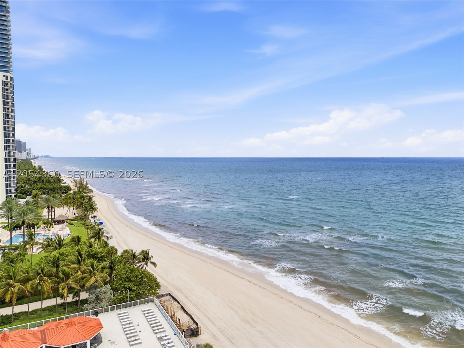 19201 Collins Ave 341 Property Photo 13