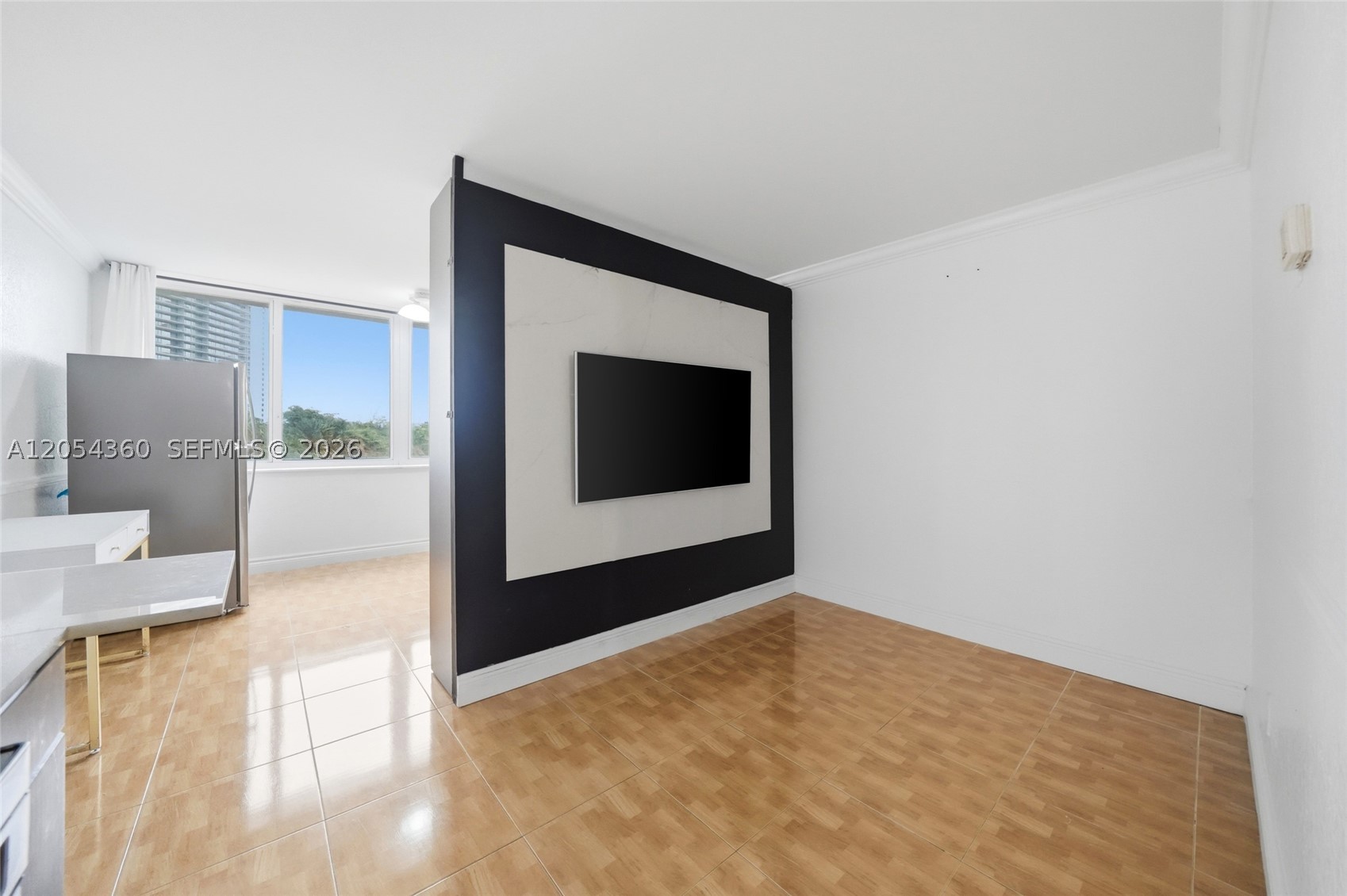 19201 Collins Ave 341 Property Photo 18