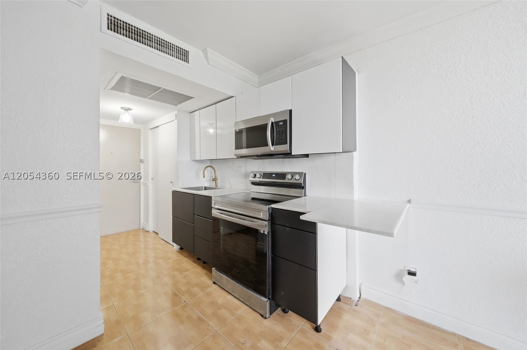 19201 Collins Ave 341 Property Photo 21