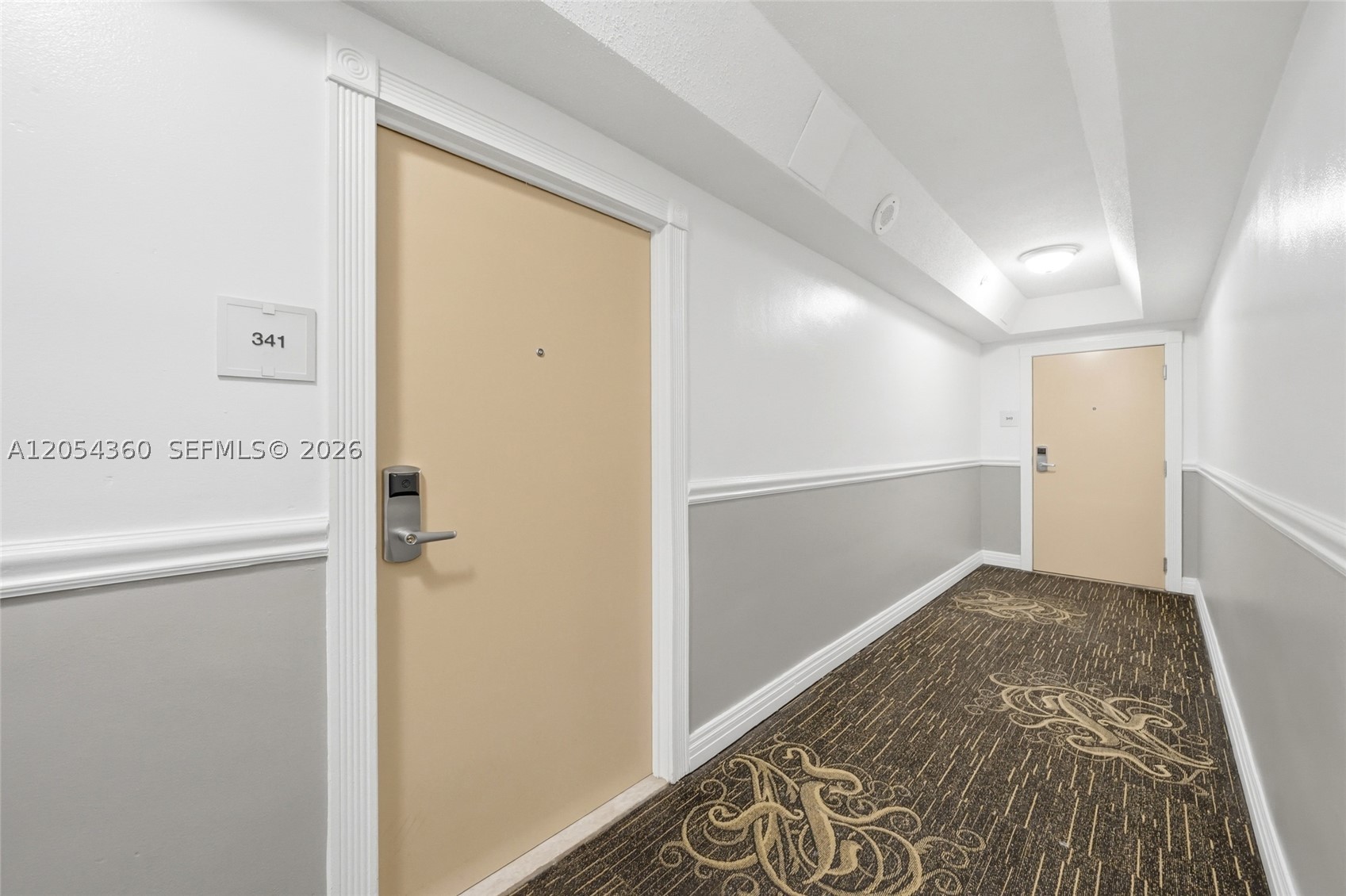 19201 Collins Ave 341 Property Photo 27