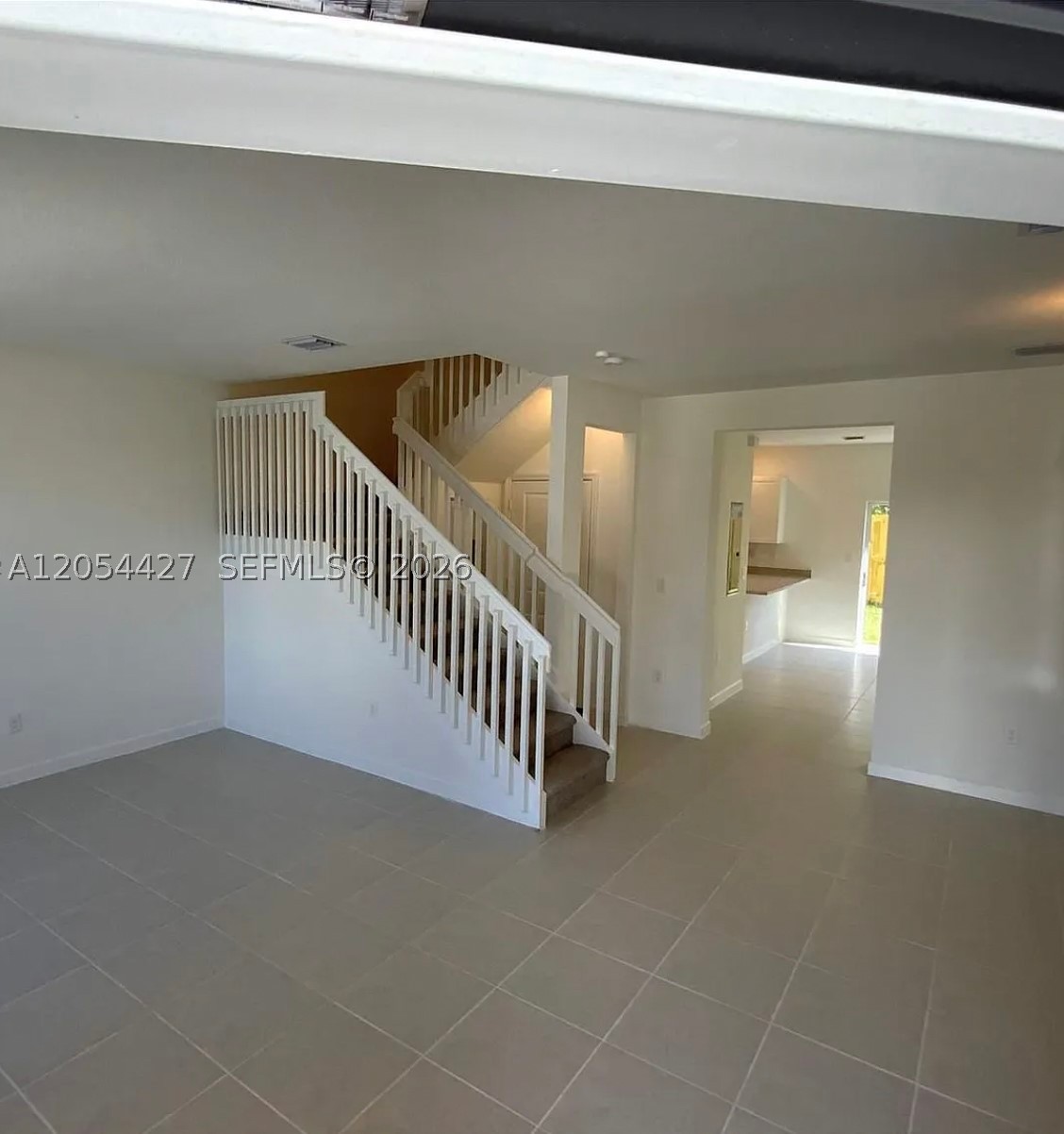 1859 Se 27th Ter 1859 Property Photo 2