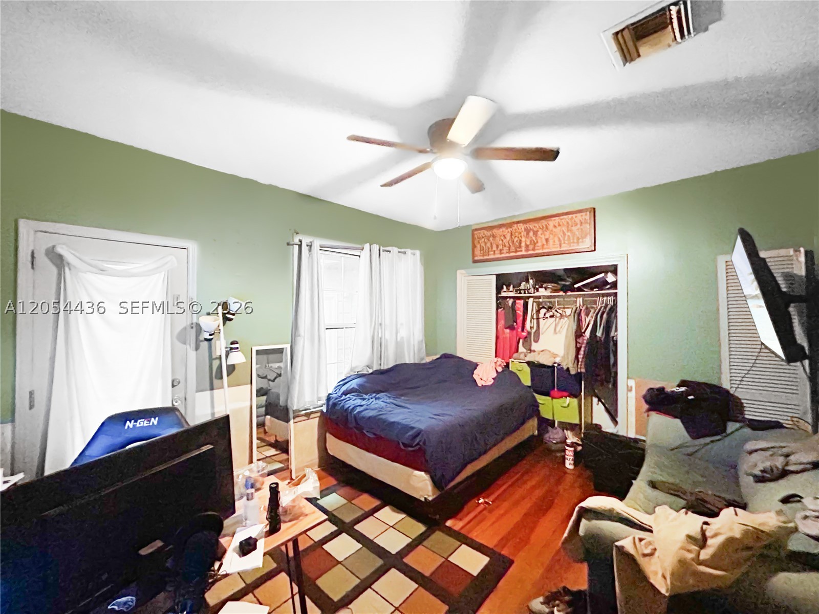 211 N 12th St Property Photo 12