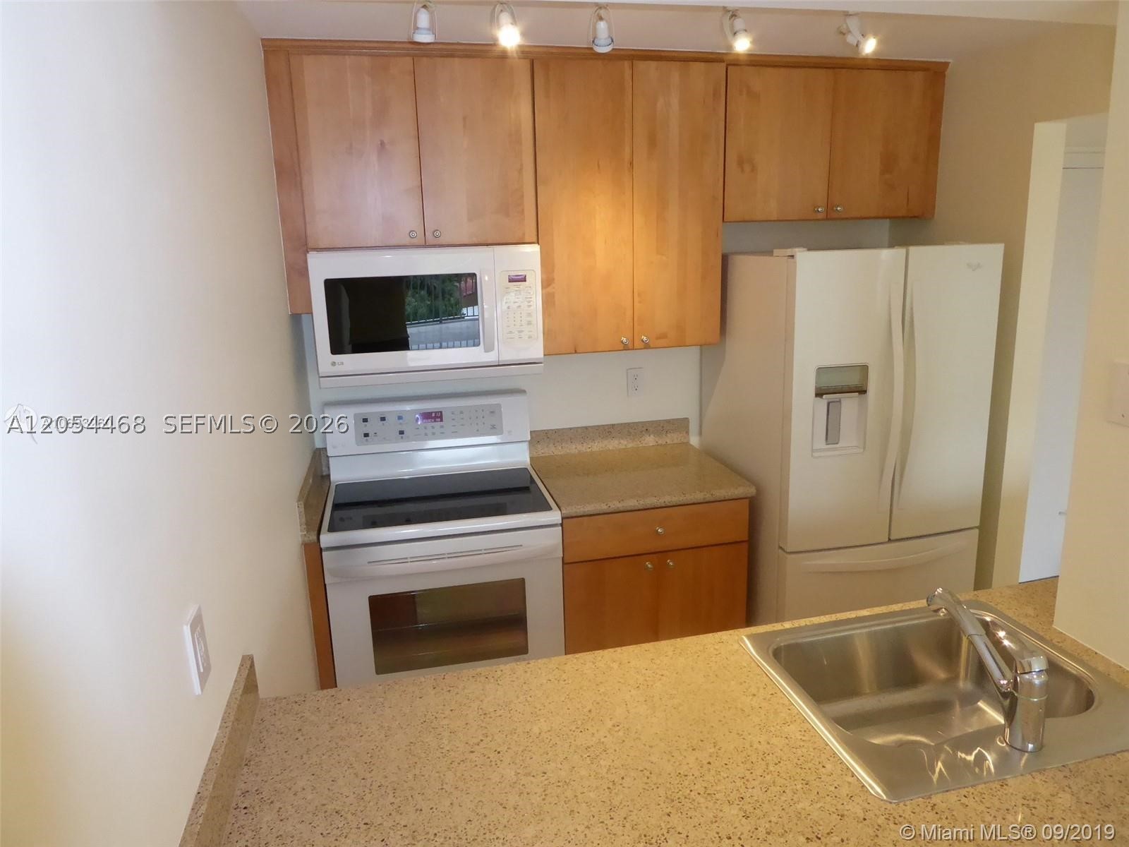 2530 Sw 3rd Ave 503 Property Photo 5