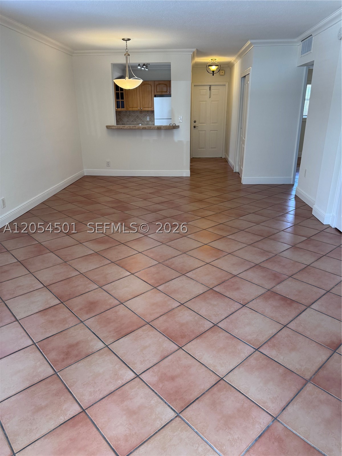 6705 N Kendall Dr 301 Property Photo 5