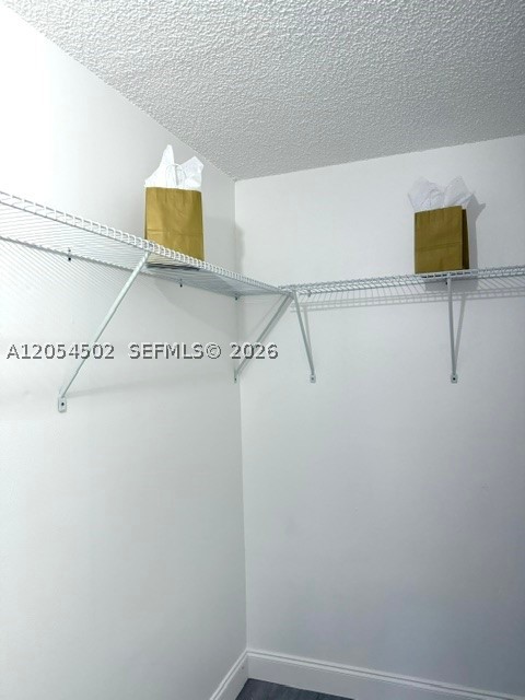 871 Ne 207th Ter 4-102 Property Photo 8