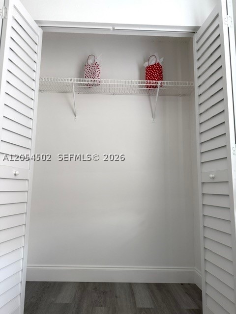871 Ne 207th Ter 4-102 Property Photo 10