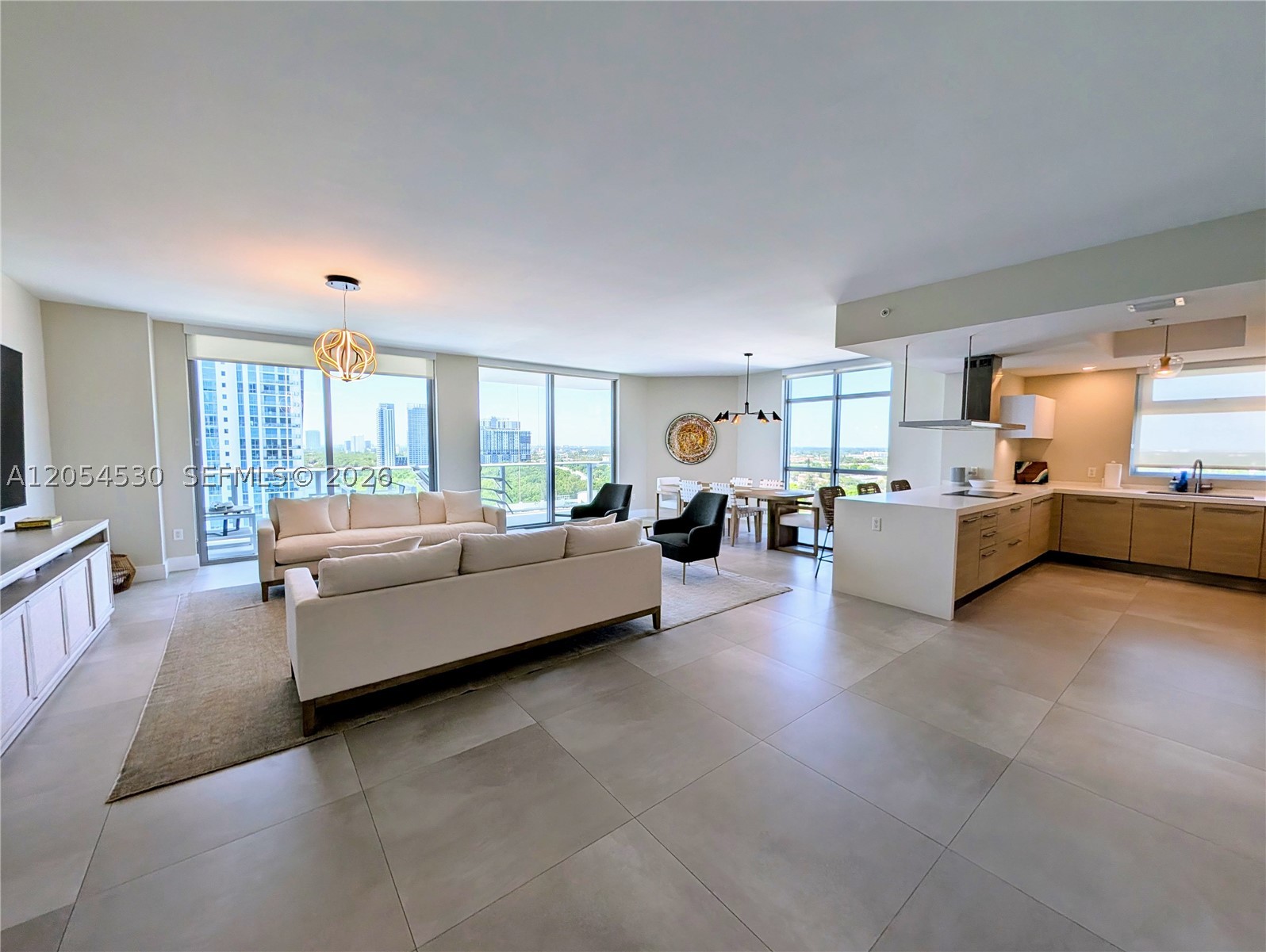 17301 Biscayne Blvd 1501 Property Photo 3