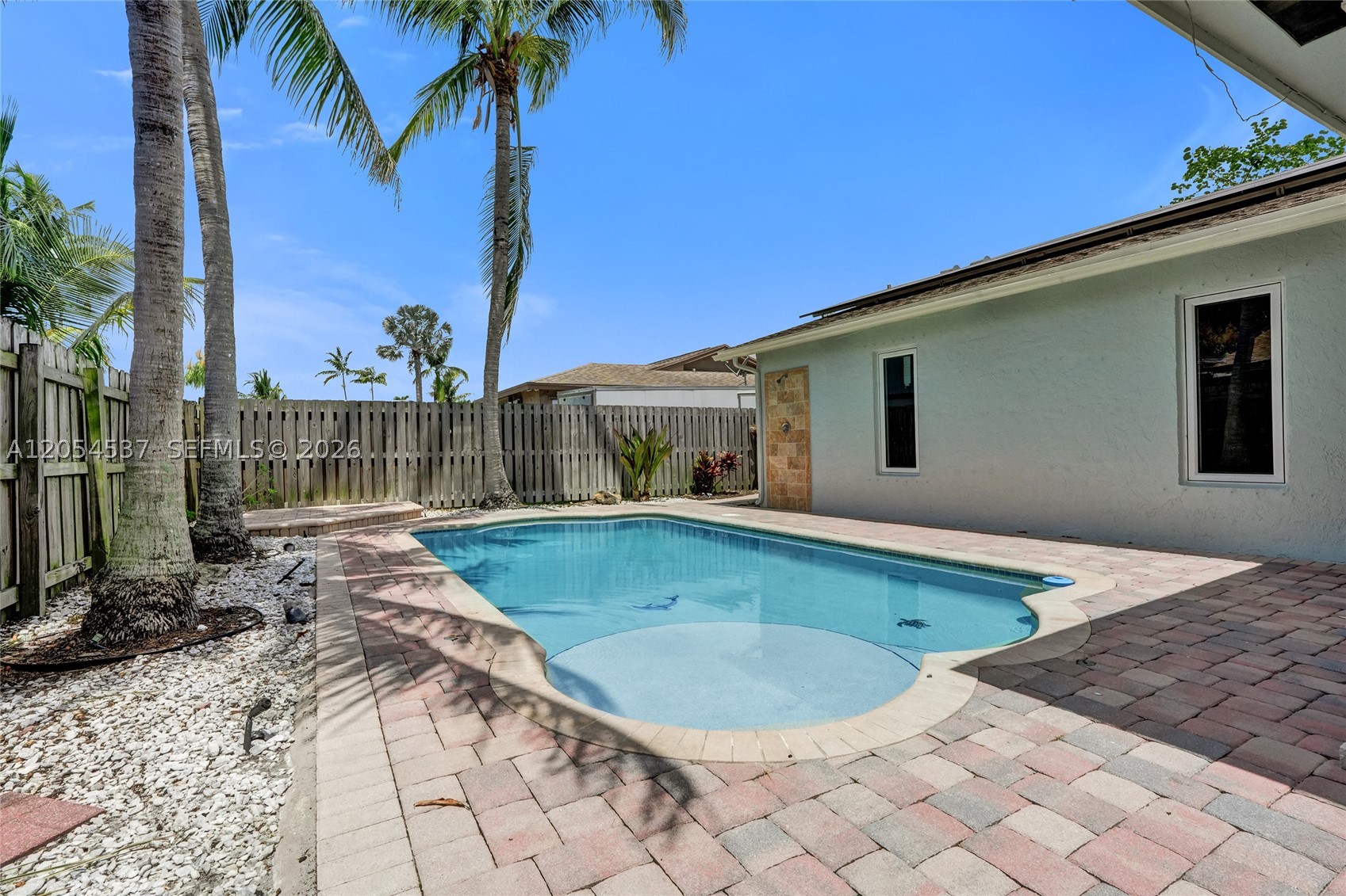 3946 Nw 1st Dr Property Photo 6
