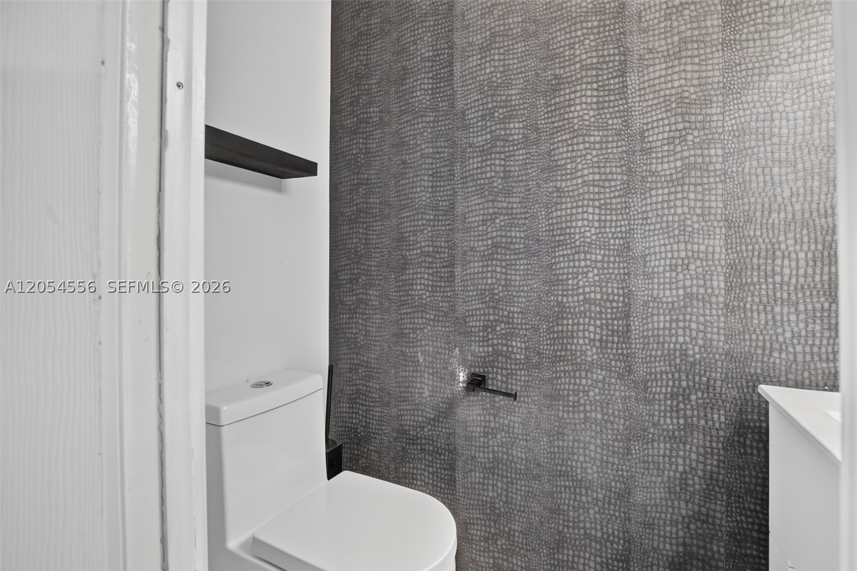 4070 Sierra Ter Property Photo 15