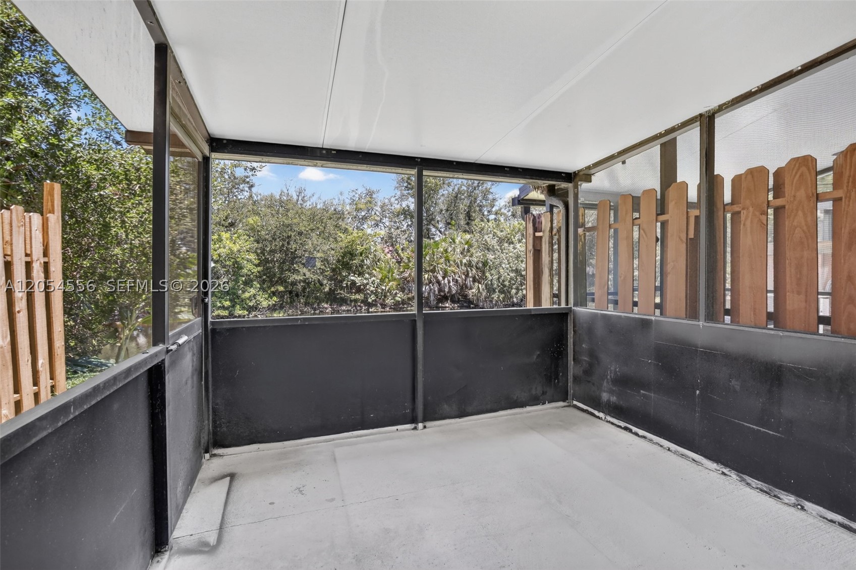 4070 Sierra Ter Property Photo 23